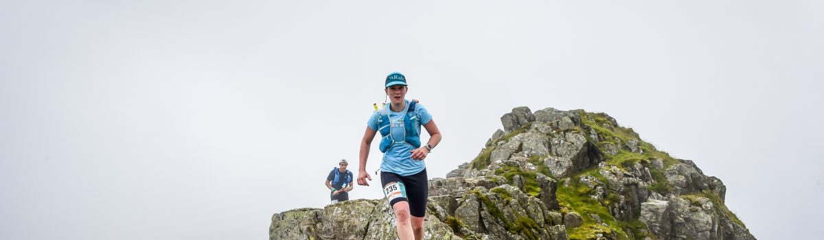 01 STRIDING EDGE 00392